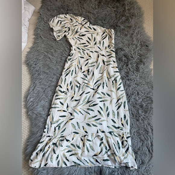 Lulus Light, floral one shoulder dress - Picture 7 of 9